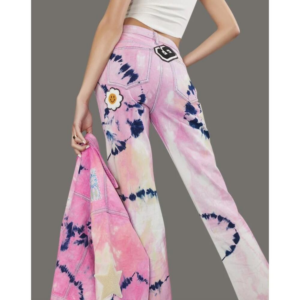 Poster Grl x DollsKill Twisted Rhythm Patched Tie Dye Jeans Sz Small NWOT - Picture 11 of 11